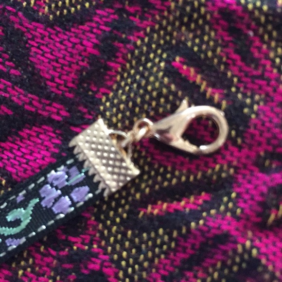 Choker - Picture 4 of 6